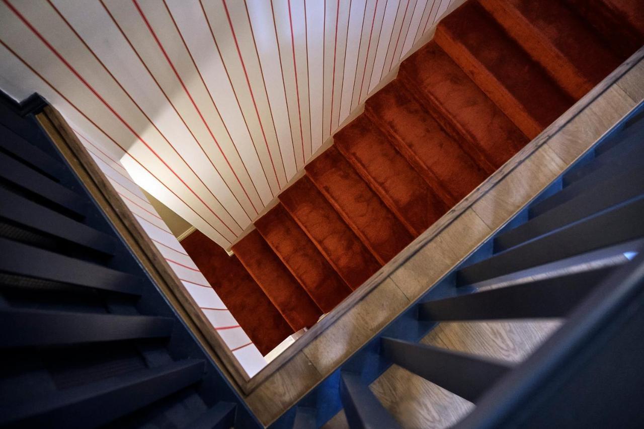 Villa Ammende Restaurant And Hotel Pärnu Exterior foto Stairs