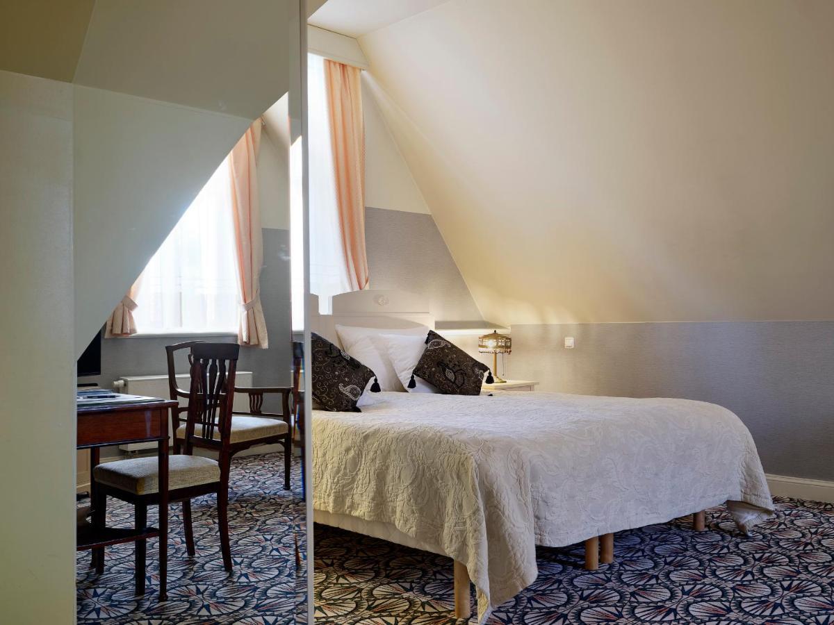 Villa Ammende Restaurant And Hotel Pärnu Exterior foto A room at the hotel