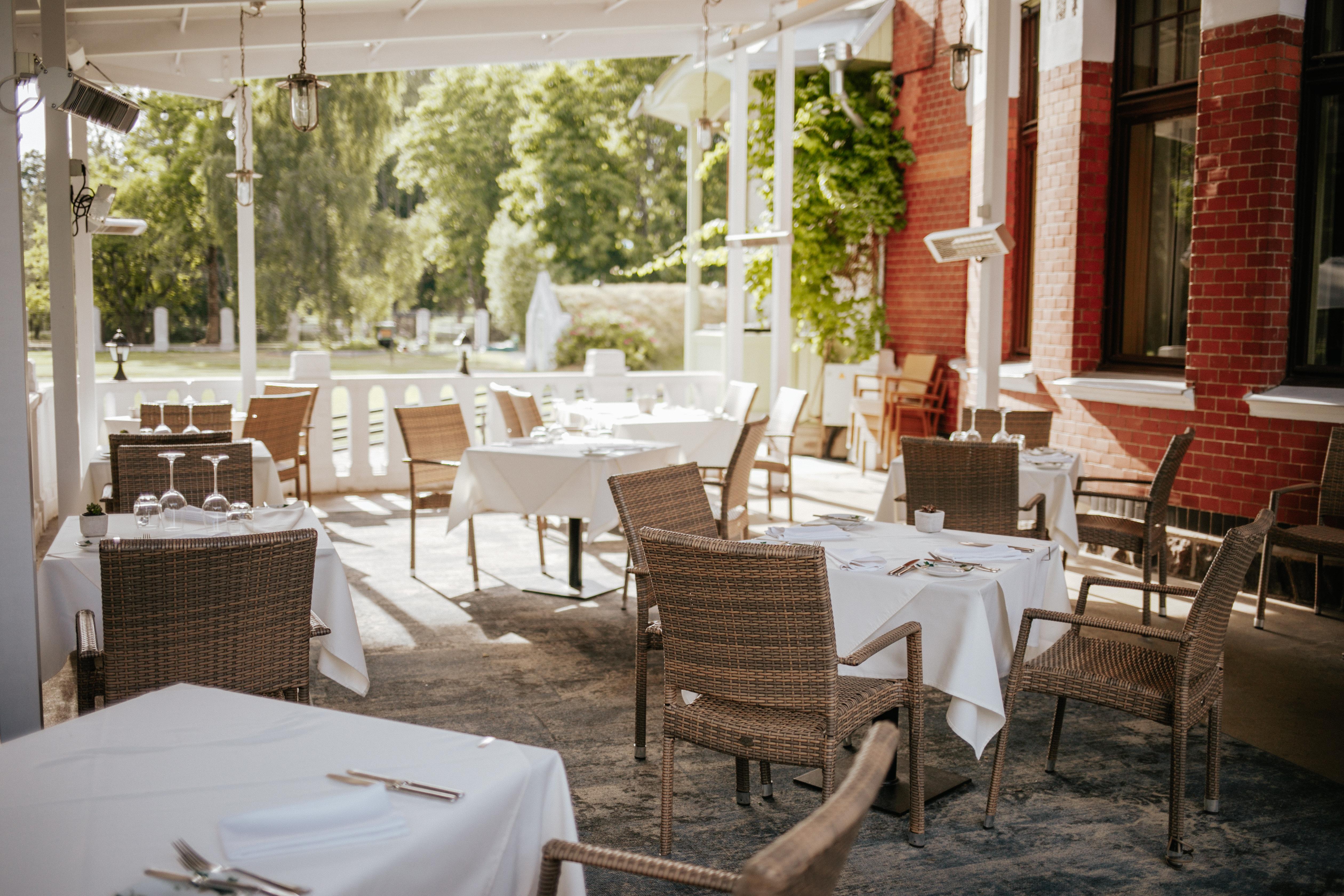 Villa Ammende Restaurant And Hotel Pärnu Exterior foto The restaurant at the Cape of Good Hope